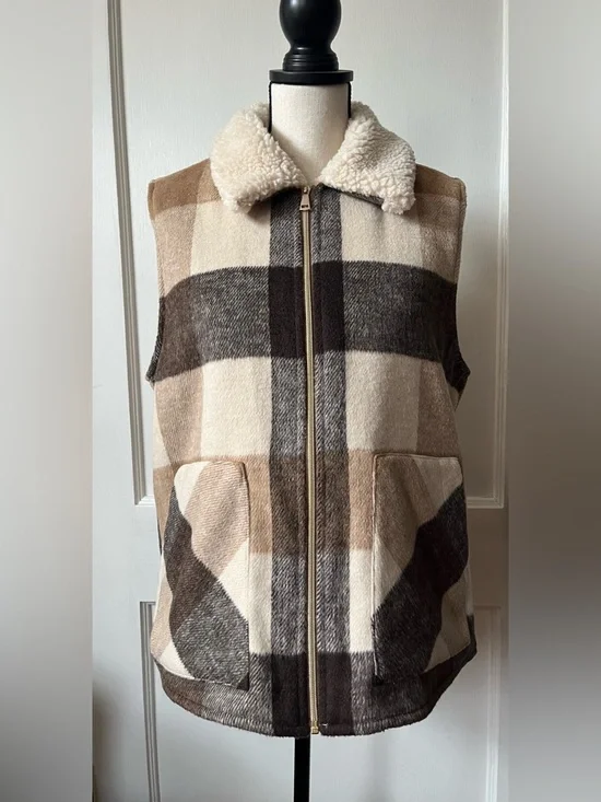 Sanctuary Women's Brown Plaid Sherpa Lined Cozy Heavyweight Vest - Picture 3 of 7
